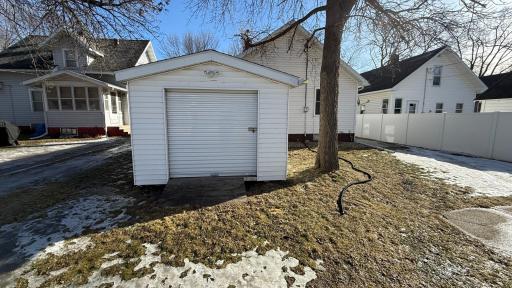 209 N 10th Street, Montevideo, MN 56265