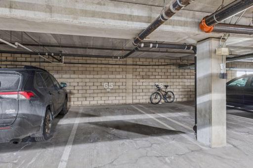 Assigned heated underground parkingâstall included