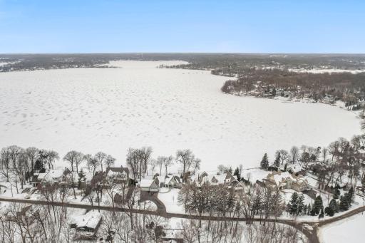 Aerial waterfront - Winter view - Lake Minnetonka