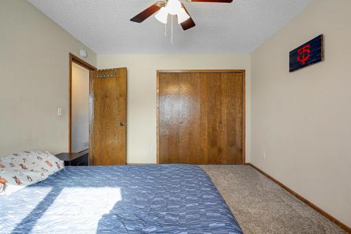 8525 Maplebrook Parkway N, Minneapolis, MN 55445