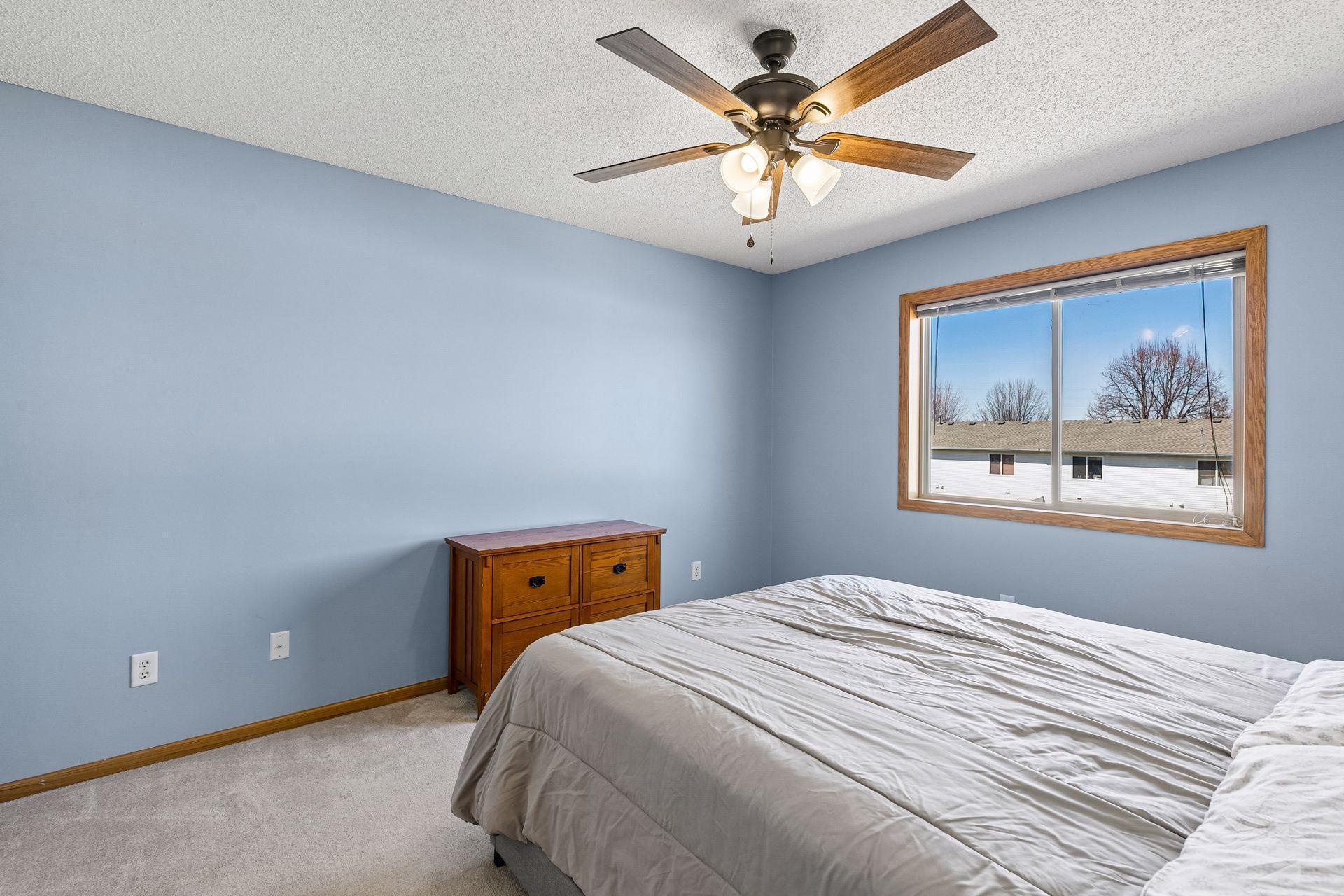 Upper level 2nd bedroom.