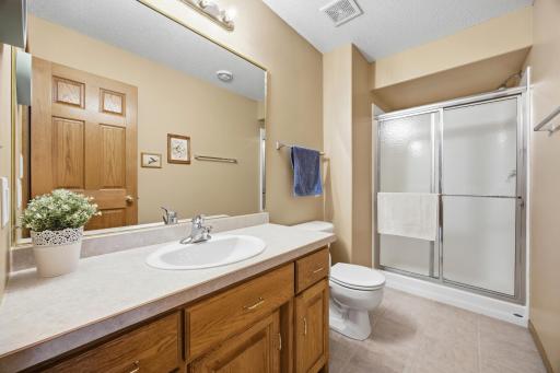 3250 40 Avenue S, F, Fargo, ND 58104
