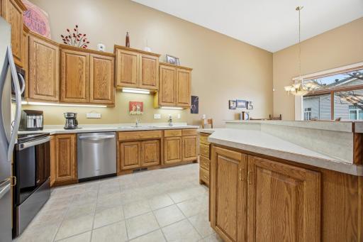 3250 40 Avenue S, F, Fargo, ND 58104