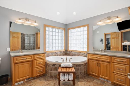 1827 7th Street E, West Fargo, ND 58078