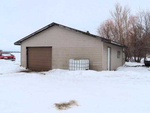 18340 ADDITIONAL GARAGE.jpg