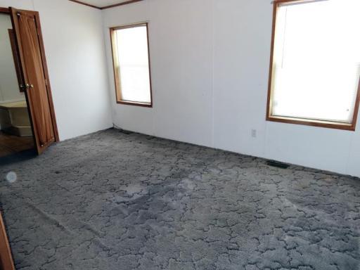 18340 PRIMARY BR 3.jpg