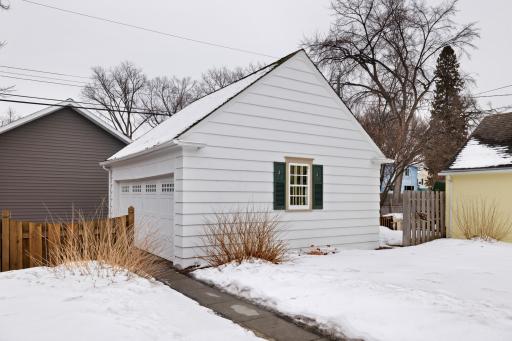 1502 8th Street S, Fargo, ND 58103
