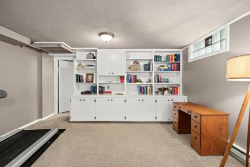 1502 8th Street S, Fargo, ND 58103