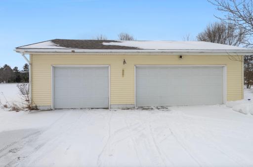 39052 Mica Avenue, North Branch, MN 55056