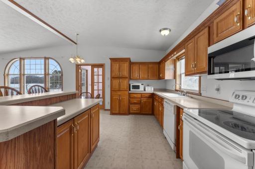 39052 Mica Avenue, North Branch, MN 55056