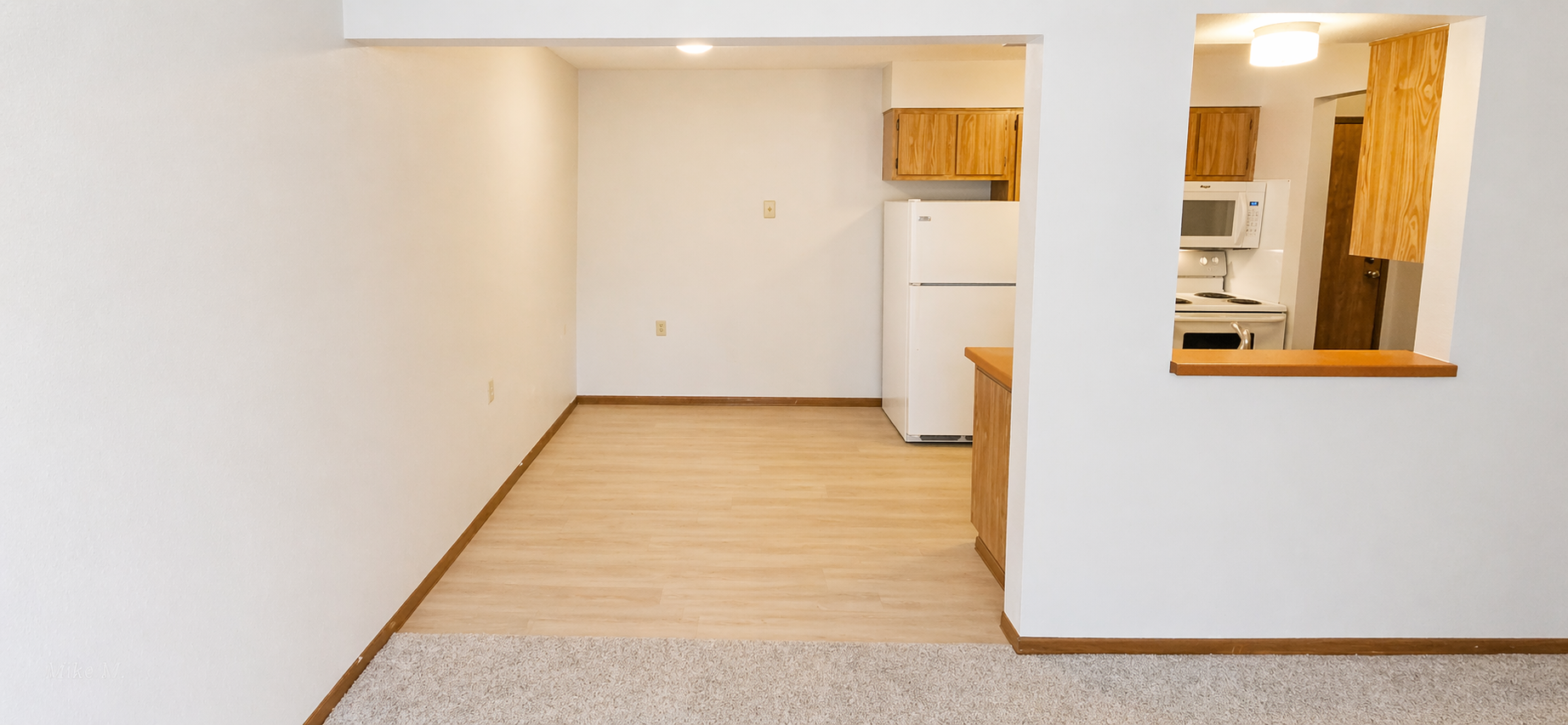 Green River #205 Dining Area.png