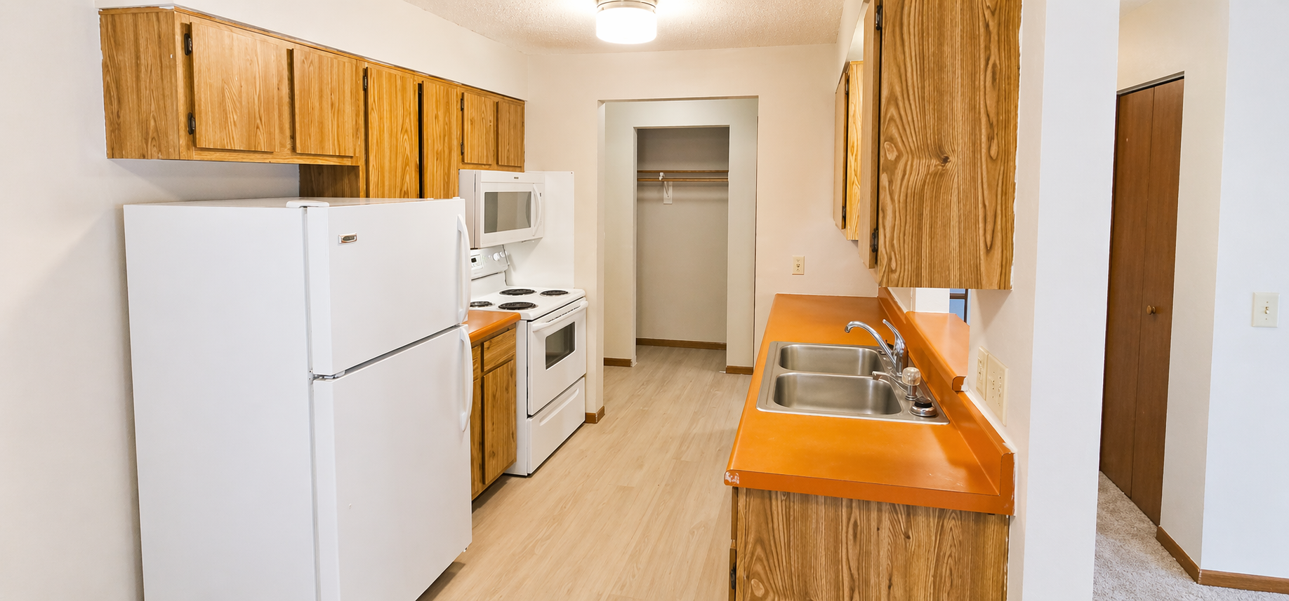 Green River #205 Kitchen.png