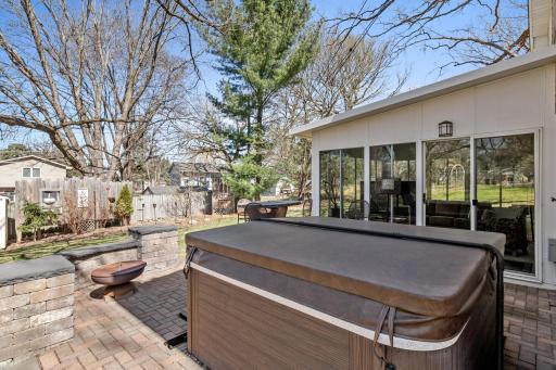 7132 Coachwood Circle, Saint Paul, MN 55125
