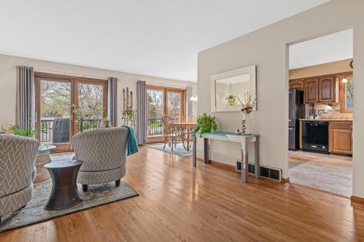 7132 Coachwood Circle, Saint Paul, MN 55125