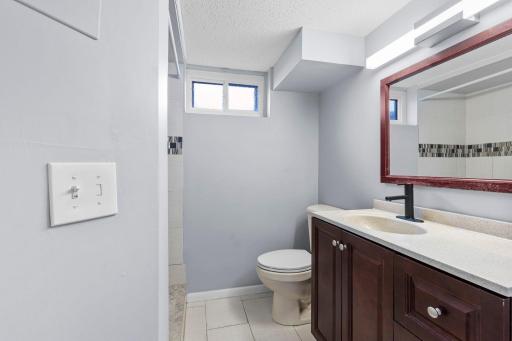 41-web-or-mls-5918 Admiral Ln-87.jpg
