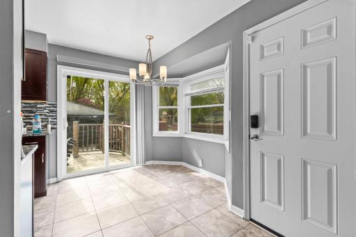 26-web-or-mls-5918 Admiral Ln-72.jpg