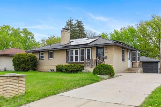 15-web-or-mls-5918 Admiral Ln-13.jpg