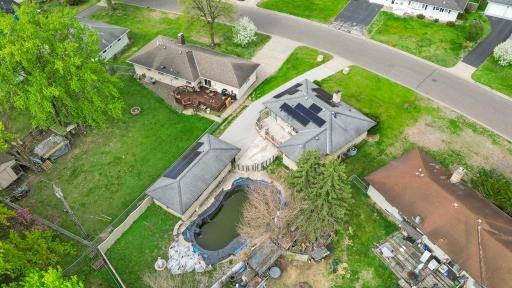 53-web-or-mls-5918 Admiral Ln-133.jpg