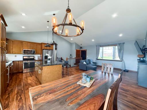 3927 Stone Point Drive NE, Rochester, MN 55906