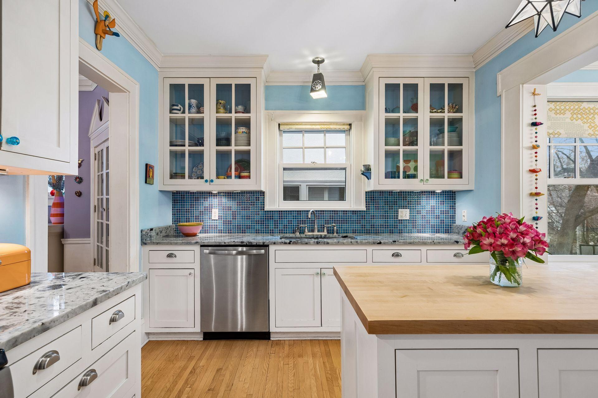 4849 Aldrich Avenue South - Spacecrafting - 0010.jpg