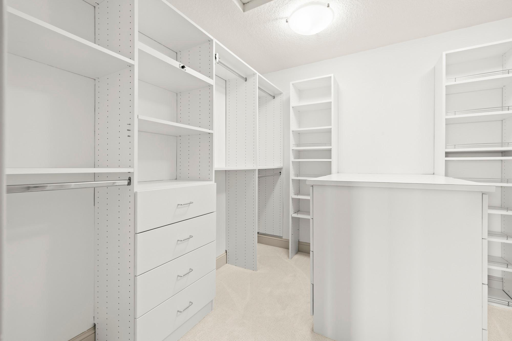 Walk-in closet