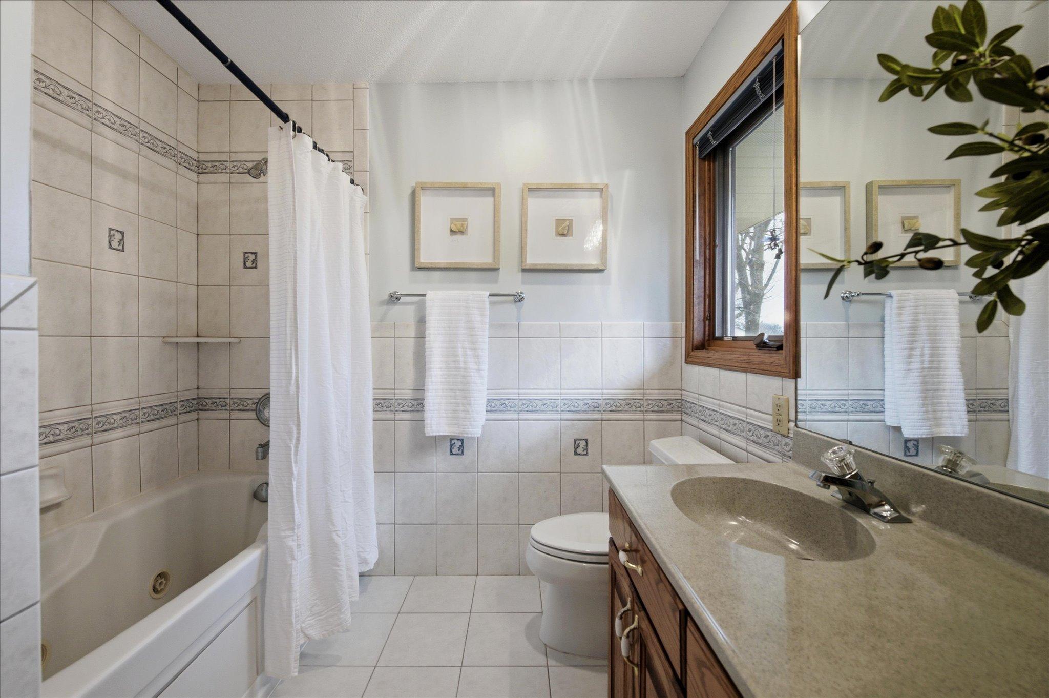 Owner's private bath