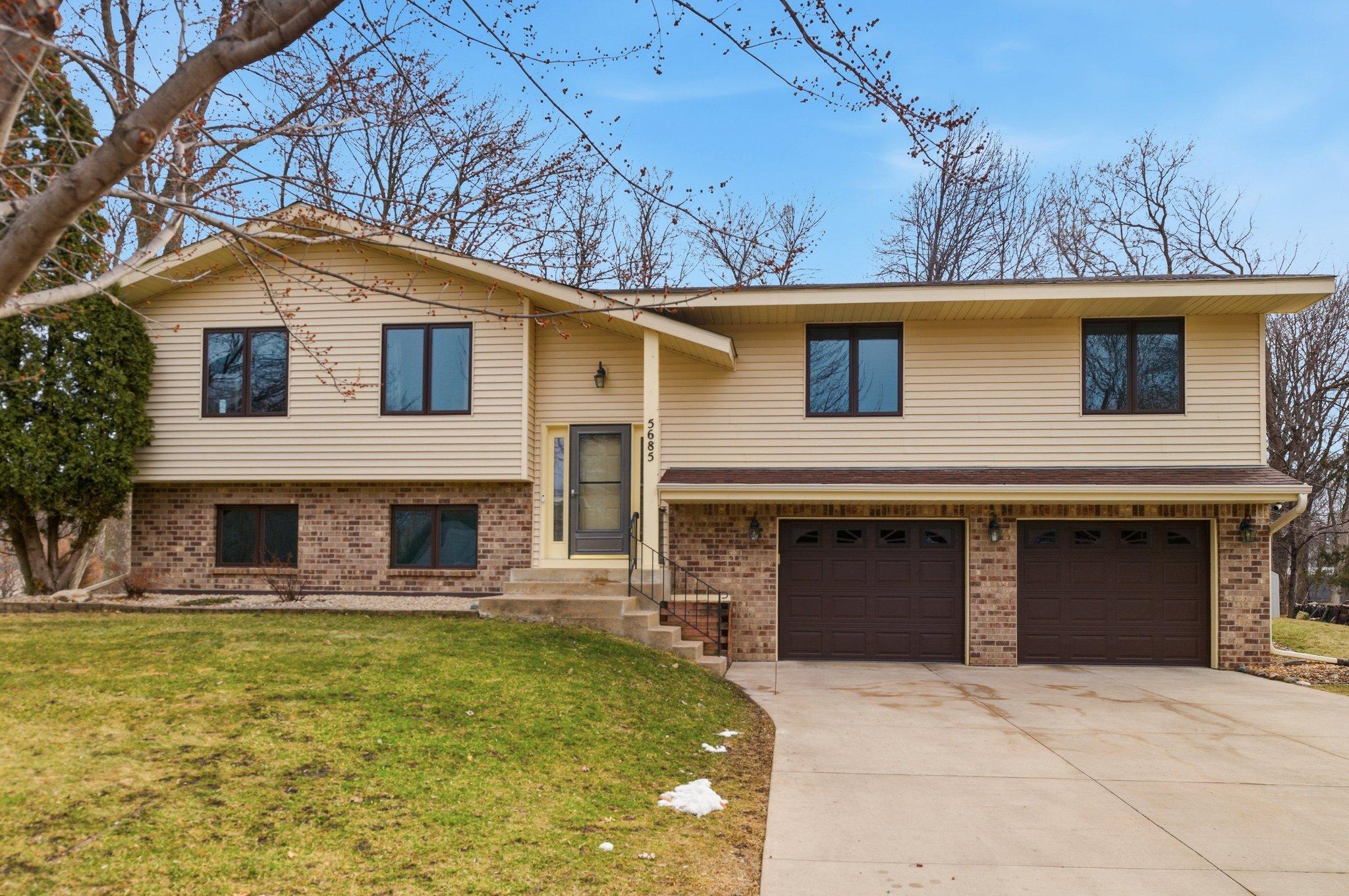 5685 Wedgewood Dr 2869433- 001.jpg