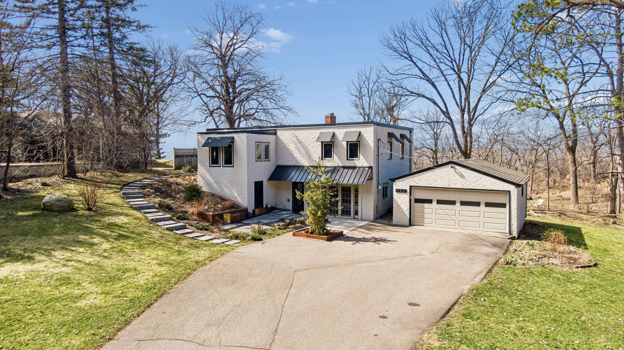 525 Burlington Road - Spacecrafting - 0002-2.jpg