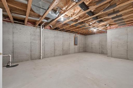 15130 Dutchman Way, Saint Paul, MN 55124