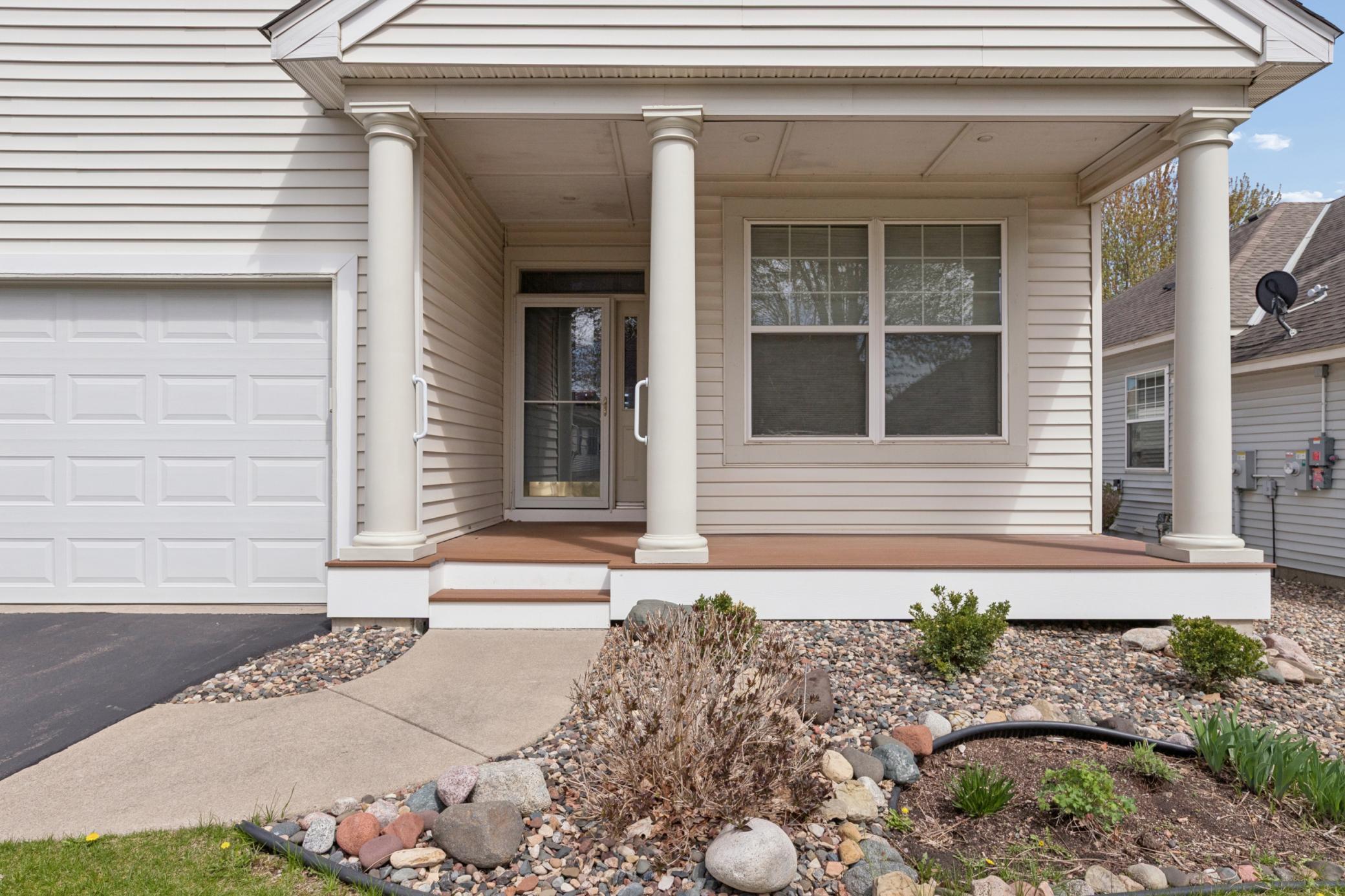 Relaxing front porch with new decking