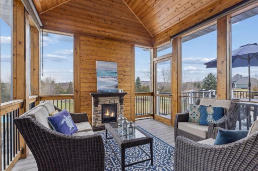 1970 Paris Avenue N, Stillwater, MN 55082