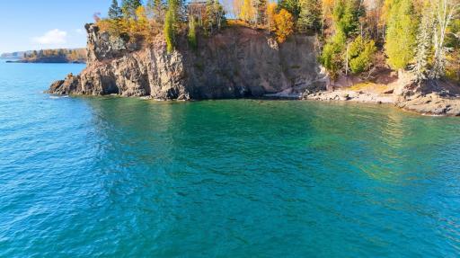 2472 Cliff View Circle, Two Harbors, MN 55616