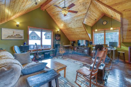 2472 Cliff View Circle, Two Harbors, MN 55616