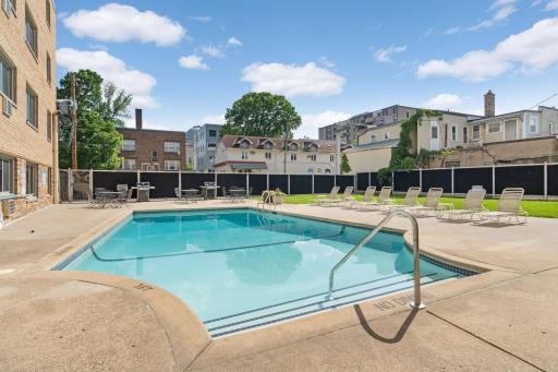 2727 W 43rd Street, 206, Minneapolis, MN 55410