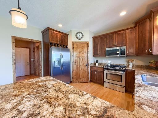 2915 Lake Vista Drive NW, Rochester, MN 55901