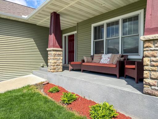 2915 Lake Vista Drive NW, Rochester, MN 55901