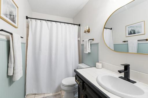 15716 Maple Island Court, Burnsville, MN 55306