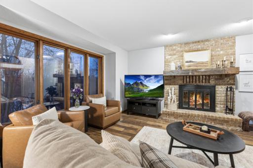 15716 Maple Island Court, Burnsville, MN 55306