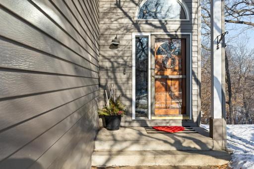 15716 Maple Island Court, Burnsville, MN 55306