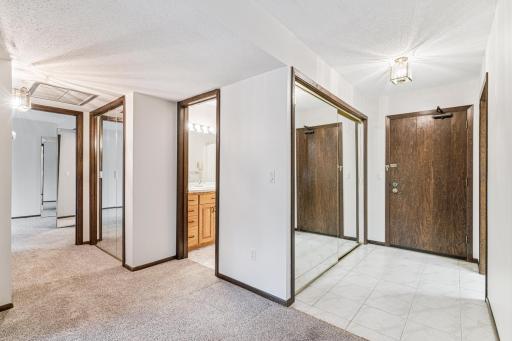 8441 Irwin Road, 110, Bloomington, MN 55437