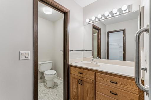 8441 Irwin Road, 110, Bloomington, MN 55437