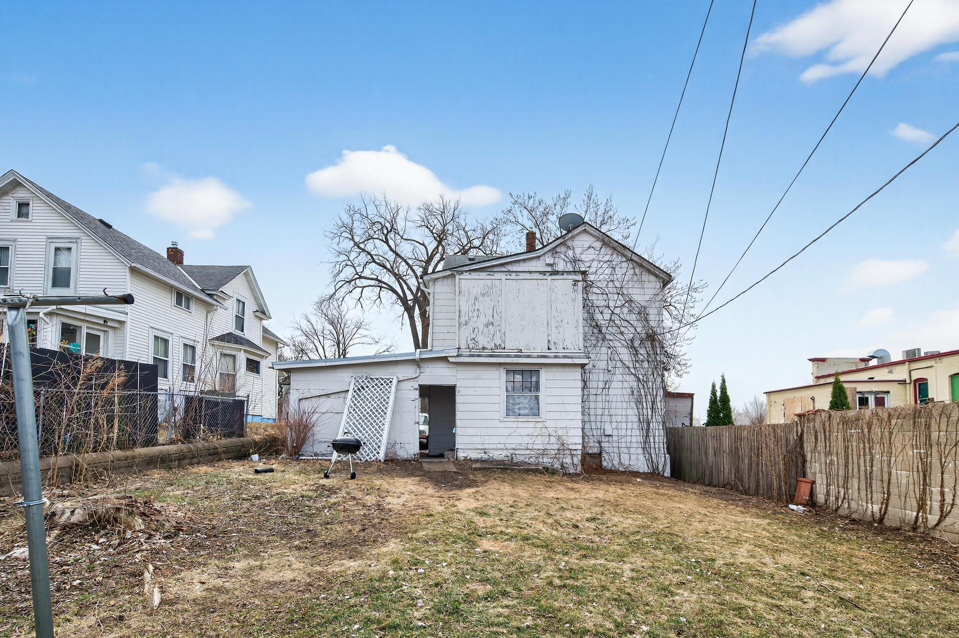 653 Sims - MLS 9.jpg