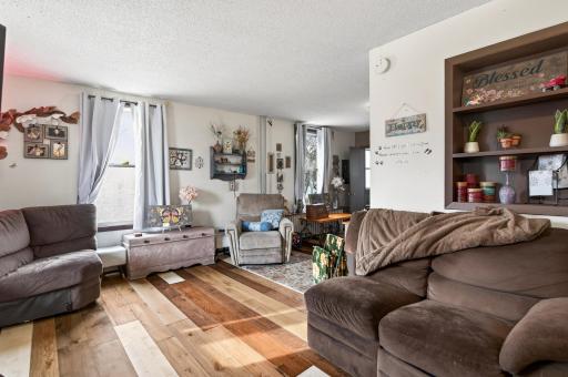 591 Payne Avenue, Saint Paul, MN 55130