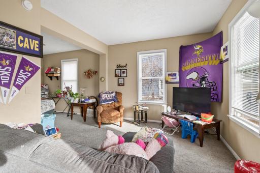 591 Payne Avenue, Saint Paul, MN 55130
