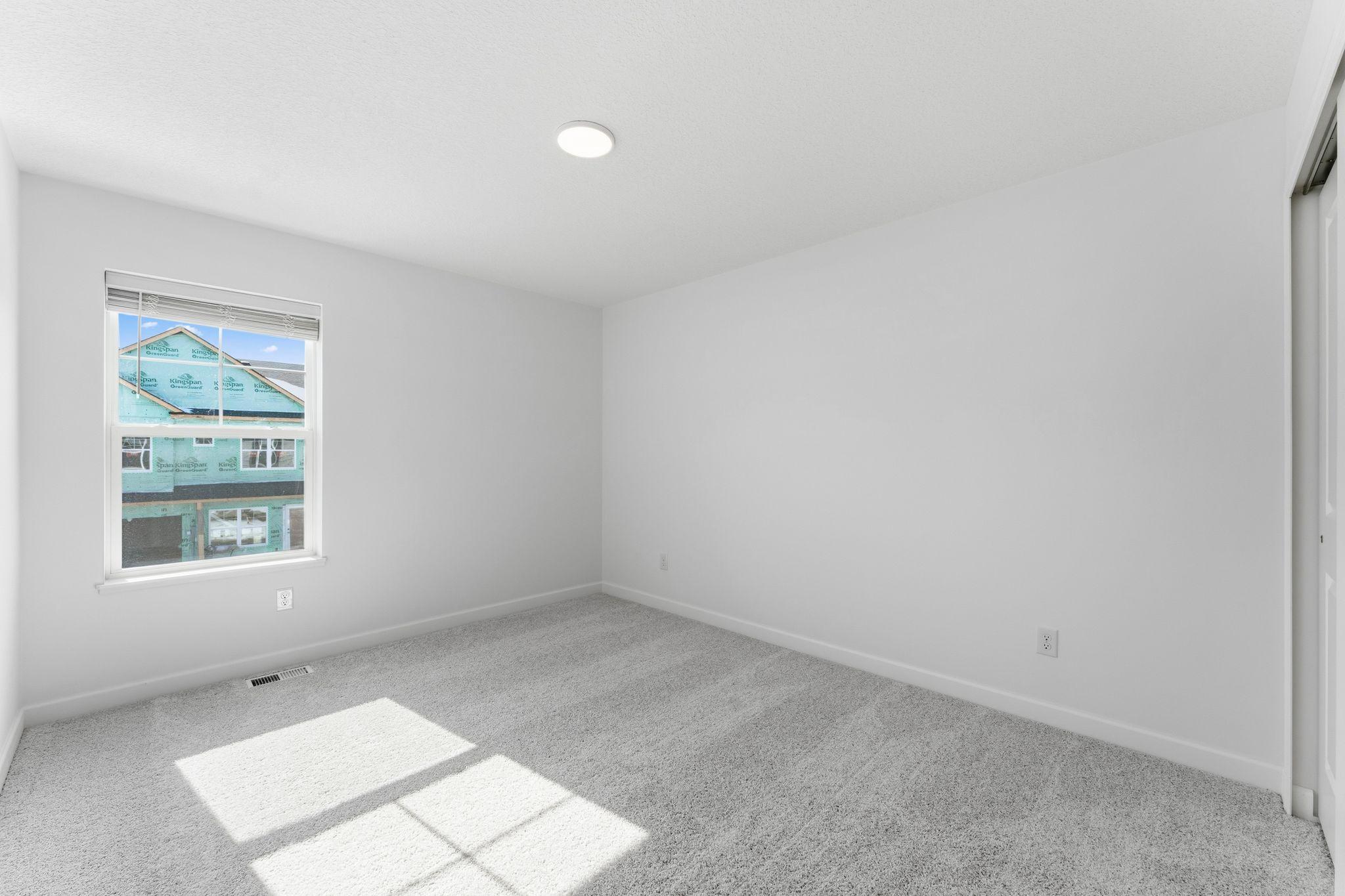 (Actual photo of the home) Home is complete and move in ready!