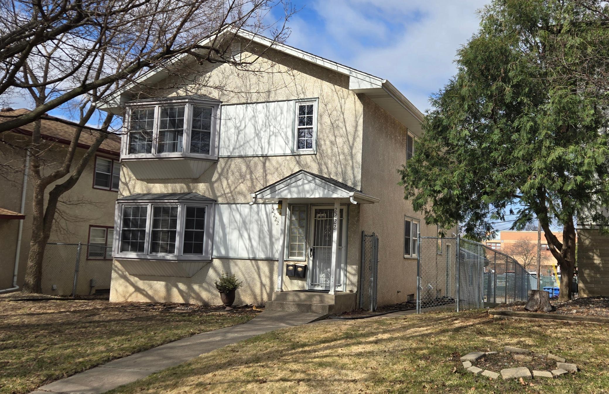 Great NE location just off Stinson Parkway