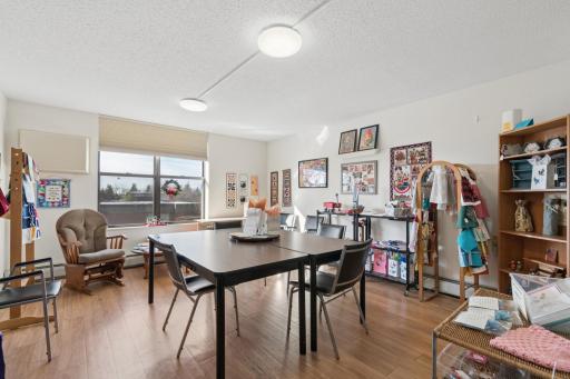 7600 Golden Valley Road, 405, Minneapolis, MN 55427