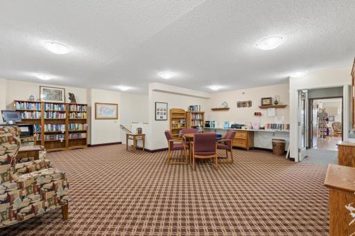 7600 Golden Valley Road, 405, Minneapolis, MN 55427