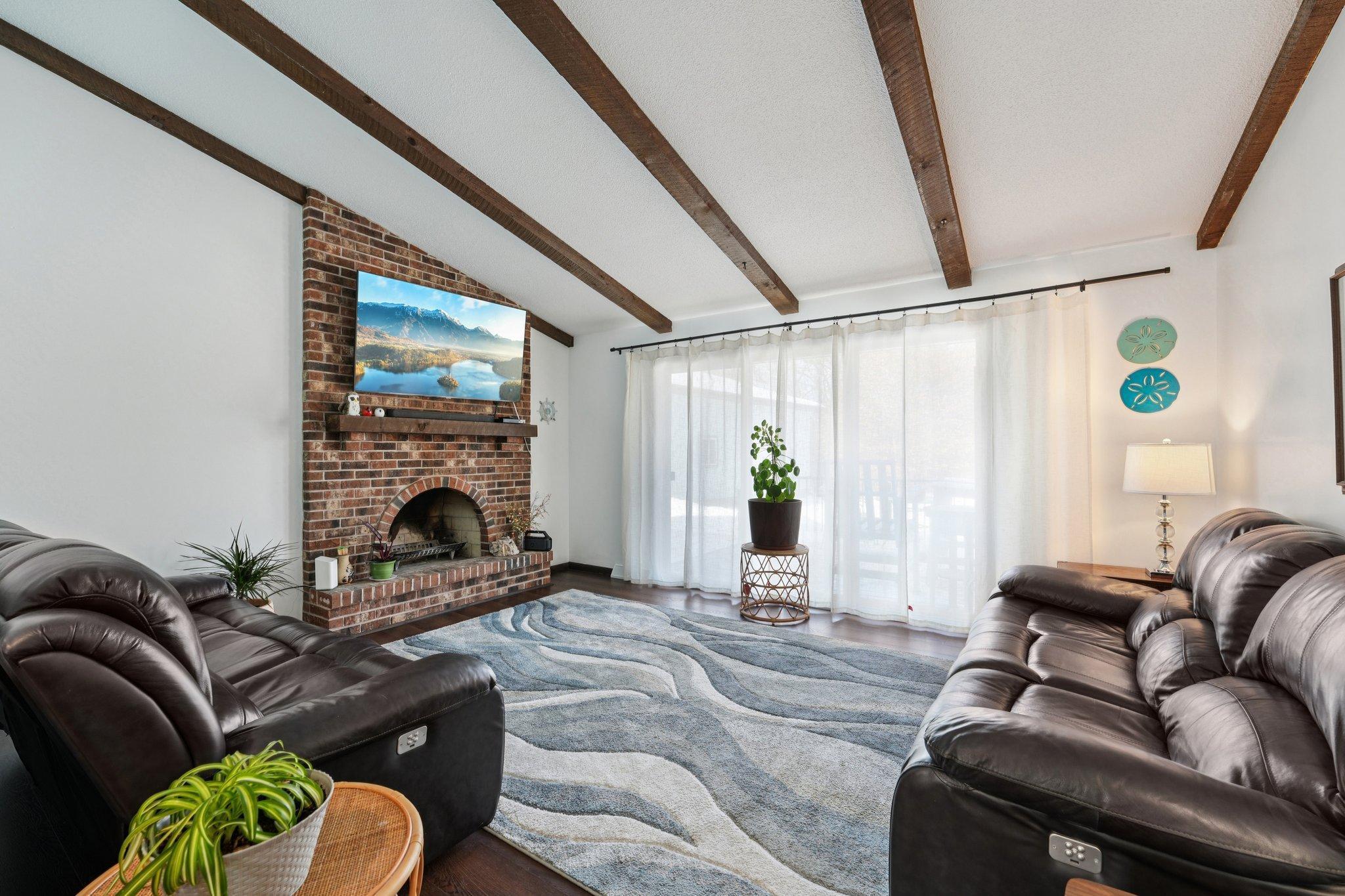 12-web-or-mls-177th Ave NW-S0302-012.jpg