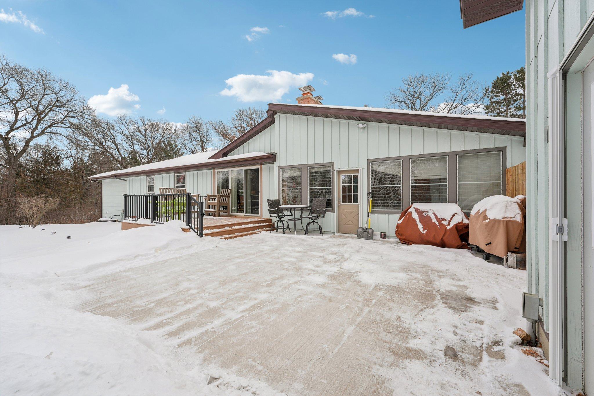 50-web-or-mls-177th Ave NW-S0302-050.jpg